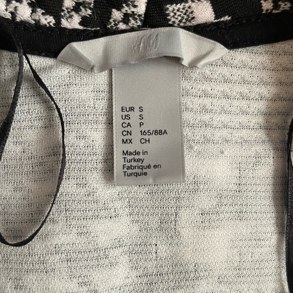 H&M Textured Cardigan - Picture 5 of 5